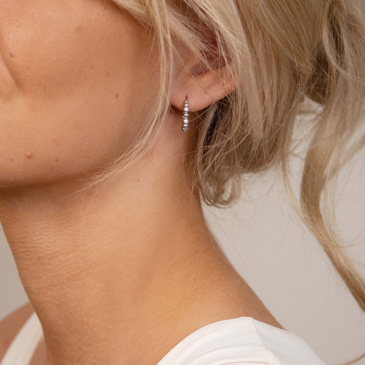 DETAIL208336